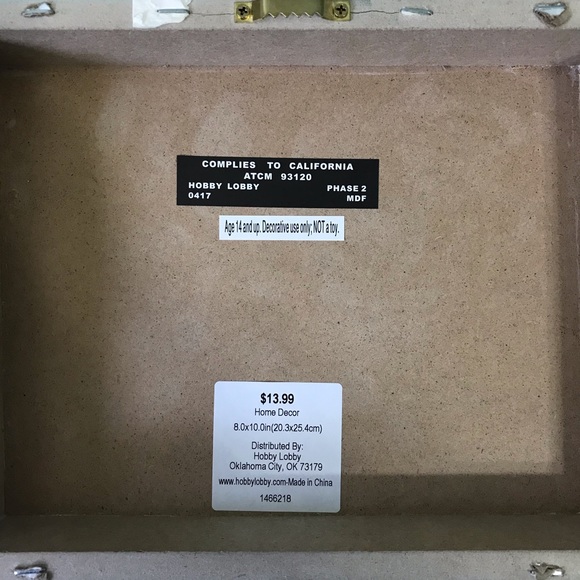 wall decor - Picture 3 of 3